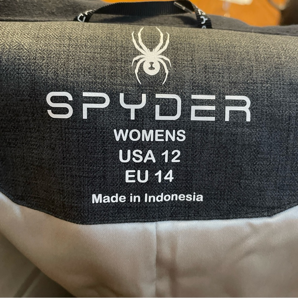 Spyder Women's Black Hooded Ski Jacket - Picture 4 of 7